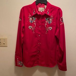 Embroidered western shirt.